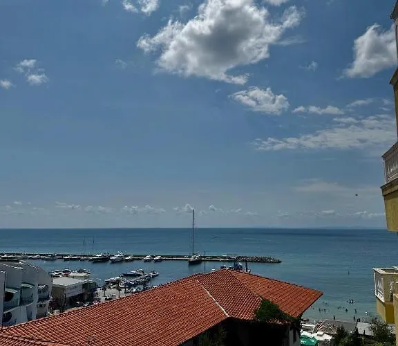 Marina Sunrise Complex By The Sea