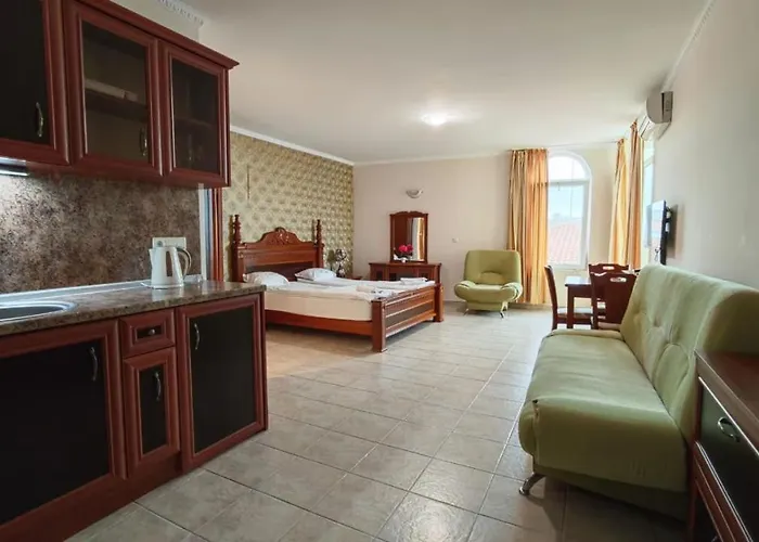 Marina Sunrise Complex By The Sea Курортный комплекс Свети-Влас