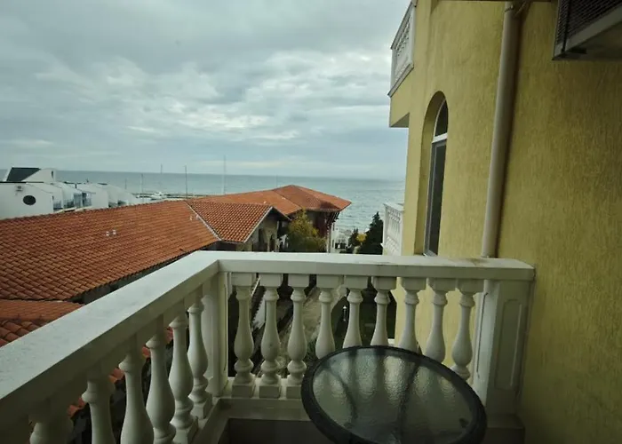 Курортный комплекс Marina Sunrise Complex By The Sea Свети-Влас